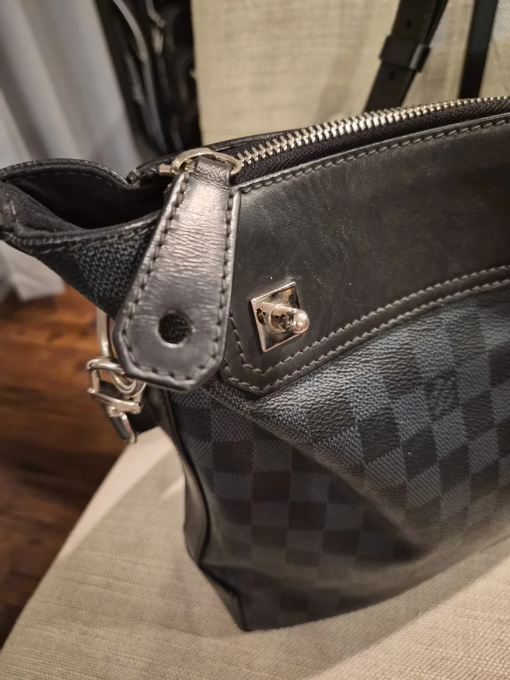 Louis Vuitton Damier Cobalt Greenwich Messenger Bag Crossbody Black Blue